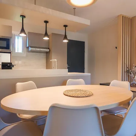 Dolce Et St Tropez - 10 Appartement *